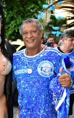 Bloco Amigos da Joaquim Méier fecha carnaval da Zona Norte recheado de beldades